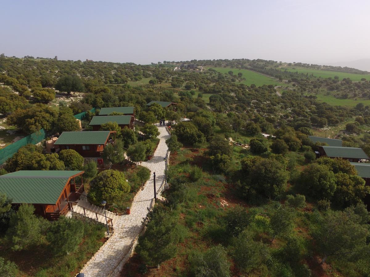 Mountain Breeze Lodge & Resort As-Salt Exterior foto