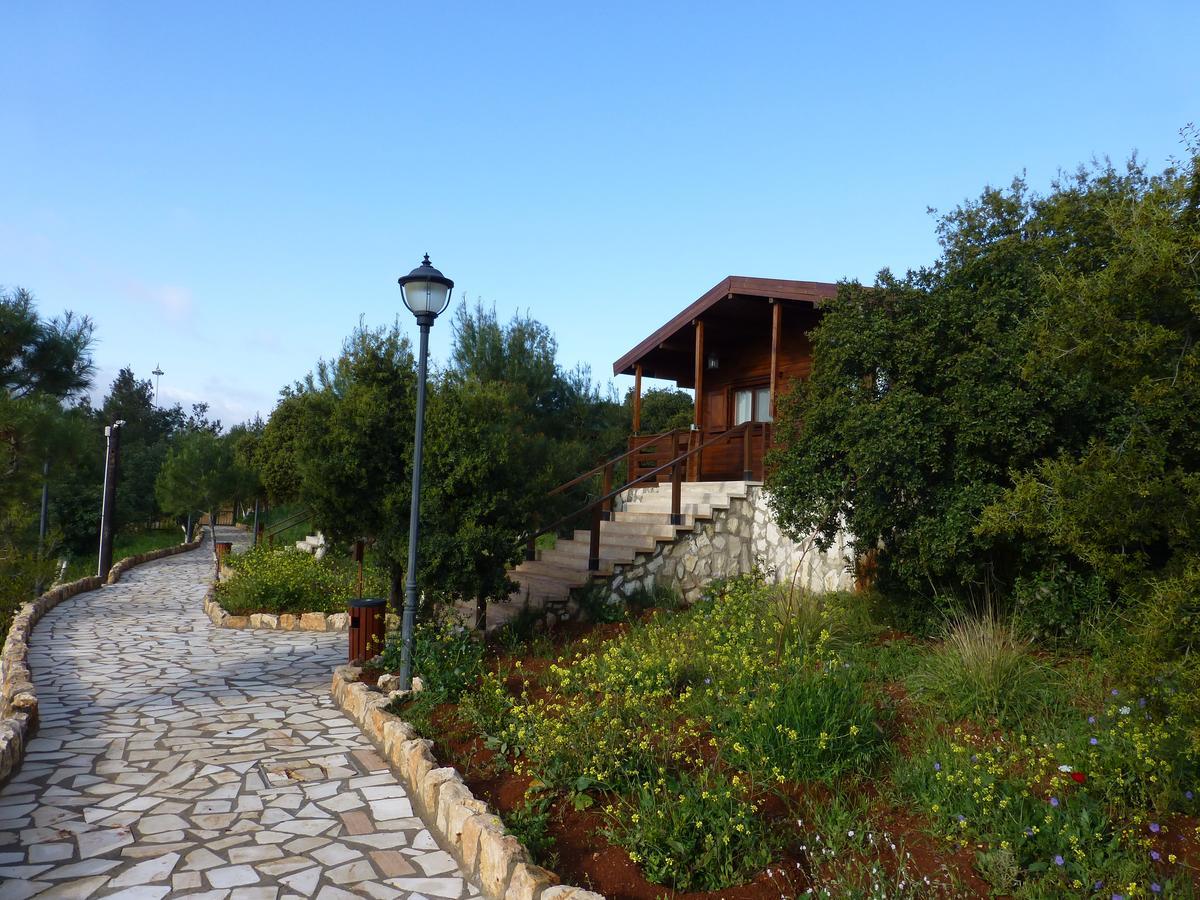 Mountain Breeze Lodge & Resort As-Salt Exterior foto
