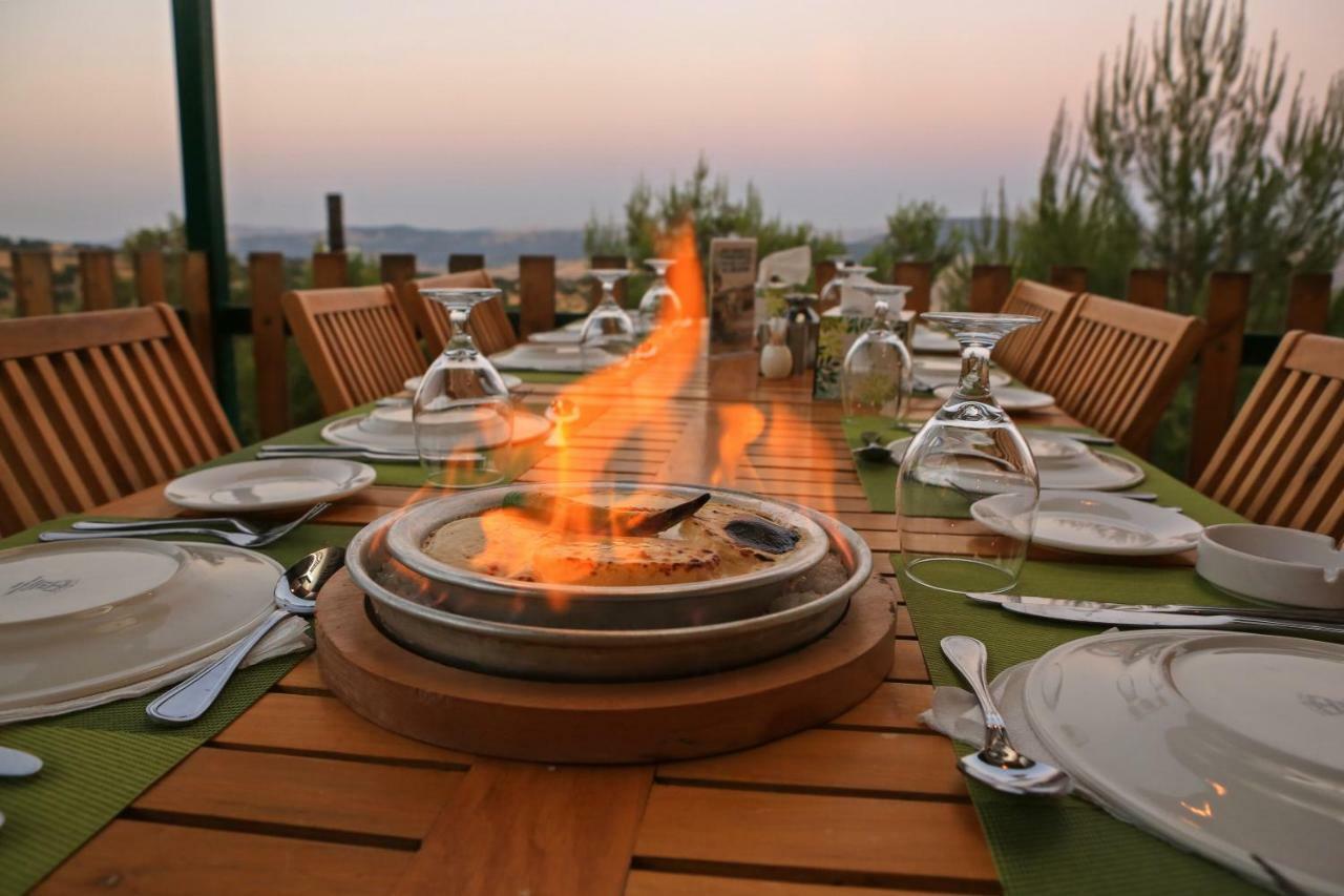 Mountain Breeze Lodge & Resort As-Salt Exterior foto