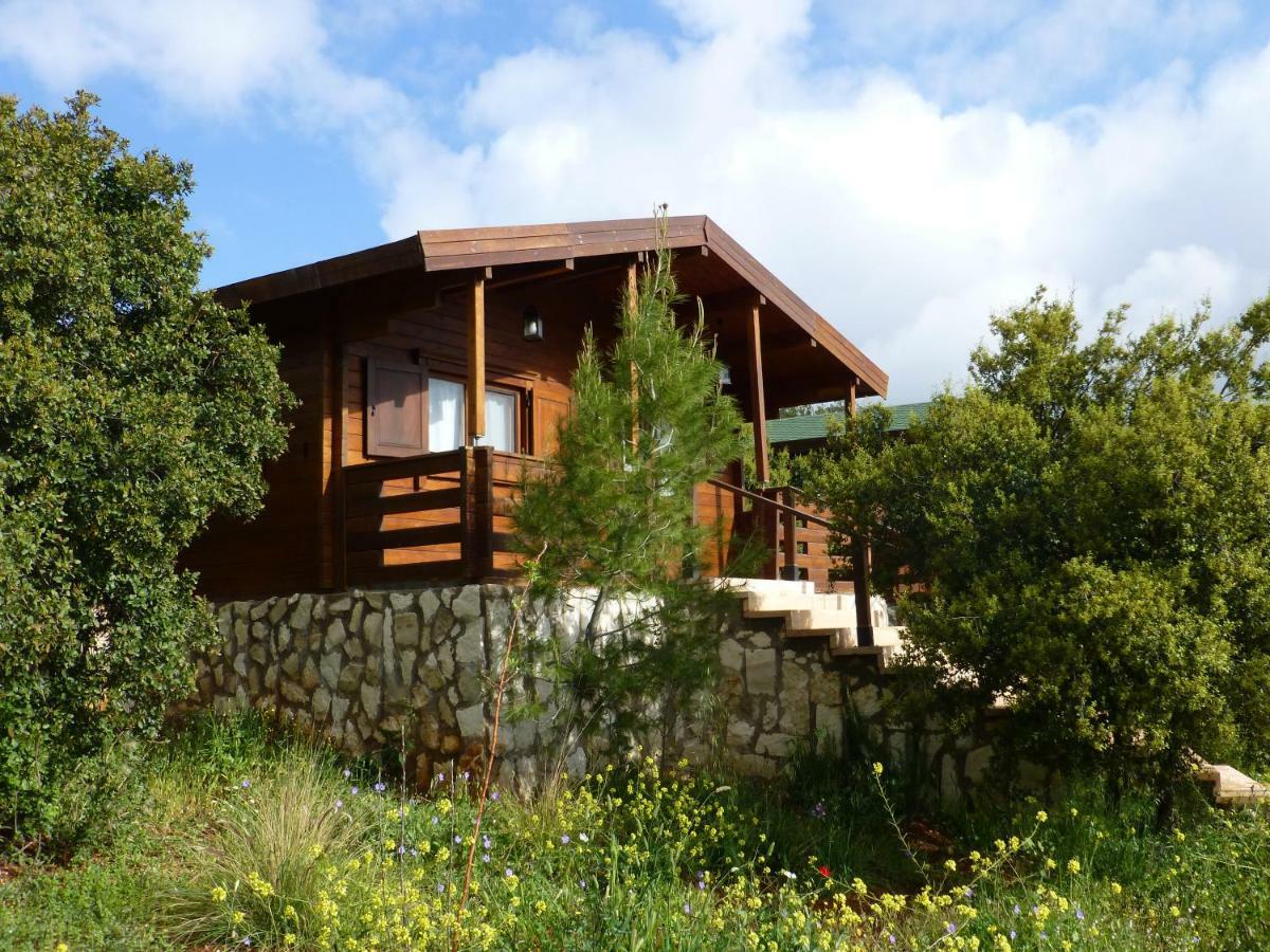 Mountain Breeze Lodge & Resort As-Salt Exterior foto